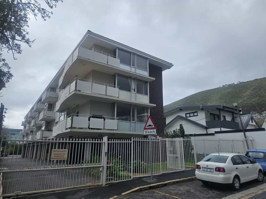 To Let 2 Bedroom Property for Rent in Sea Point Western Cape